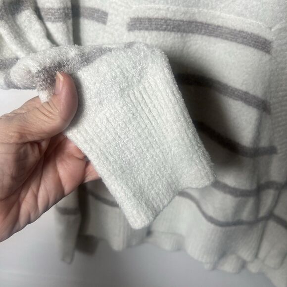 Barefoot Dreams CozyChic Lite Striped Raglan Pullover Size S White with Gray - Picture 4 of 10